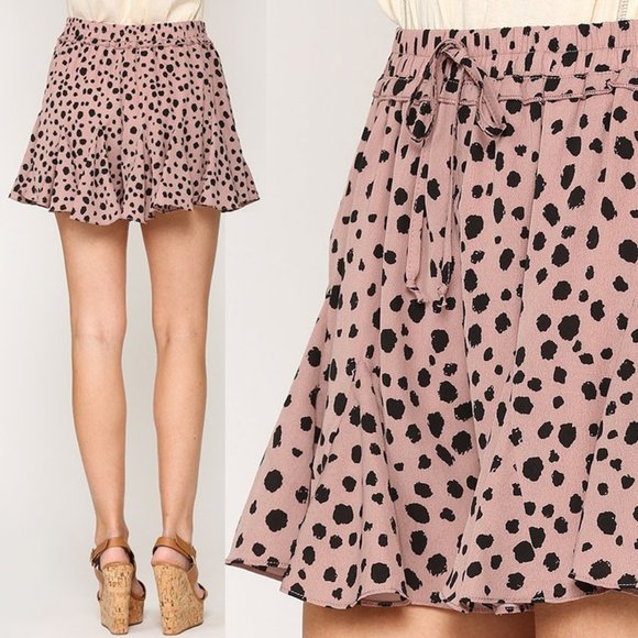 NEW Mauve Pink Black Leopard Animal Flared Shorts - Picture 7 of 9